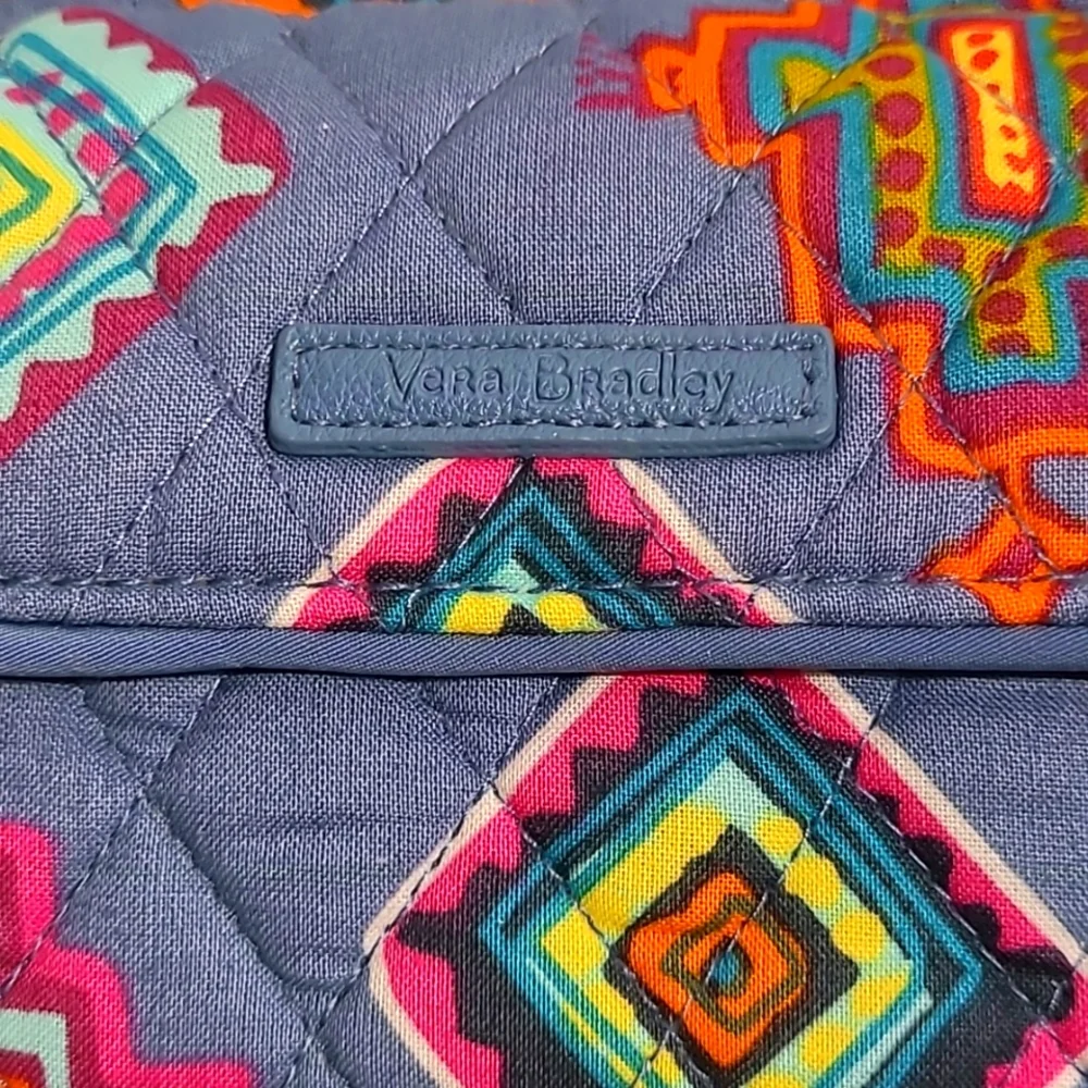 Vera Bradley, All-In-One Crossbody--NWOT☆ - Picture 2 of 11